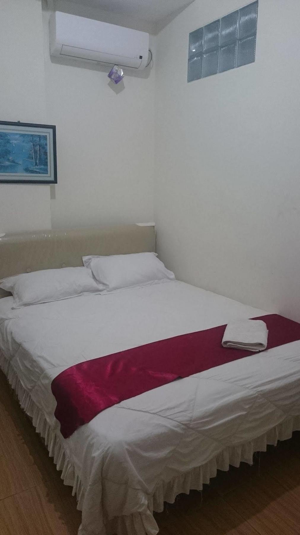 Capsule Homestay Surabaya Exterior photo